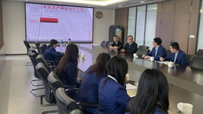 考叉车证流程：职场人士必备技能的获取之路